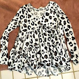Adorable Leopard print blouse from Altar’d State !